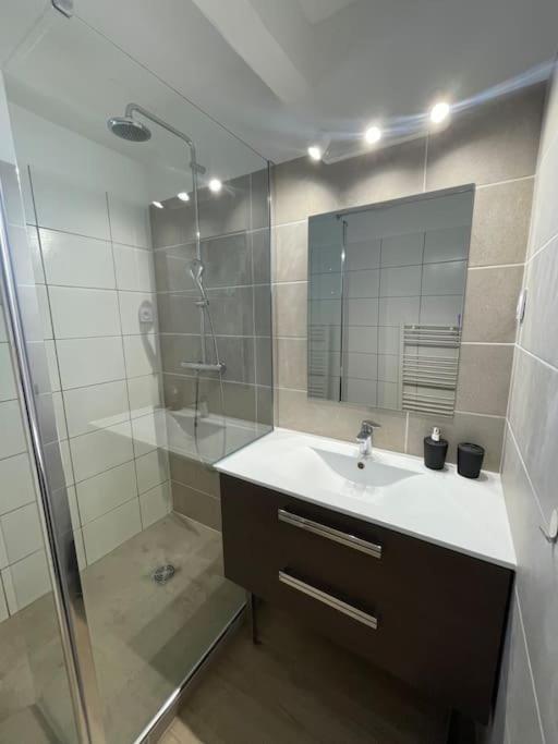 Apt Neuf A 1 Min De La Mer A Sausset Exterior foto